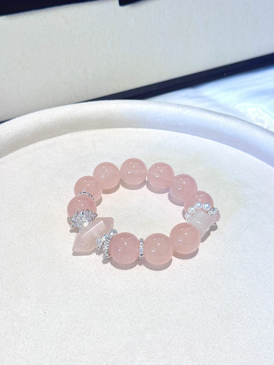 ▫️▪️ Pink crystal double-pointed bracelet